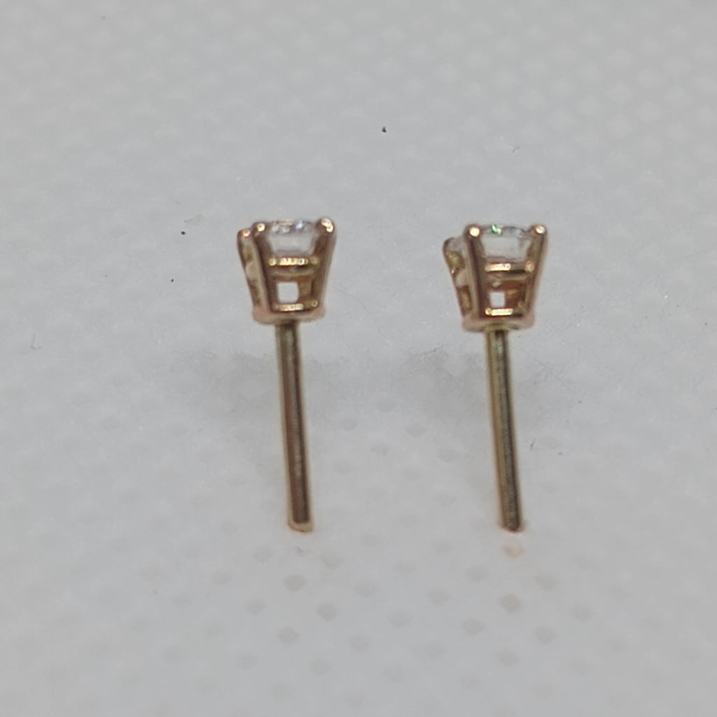 14KY Earrings with 2.6 mm round Lab Diamonds totaling 0.14 ct with 14KY Earring backs